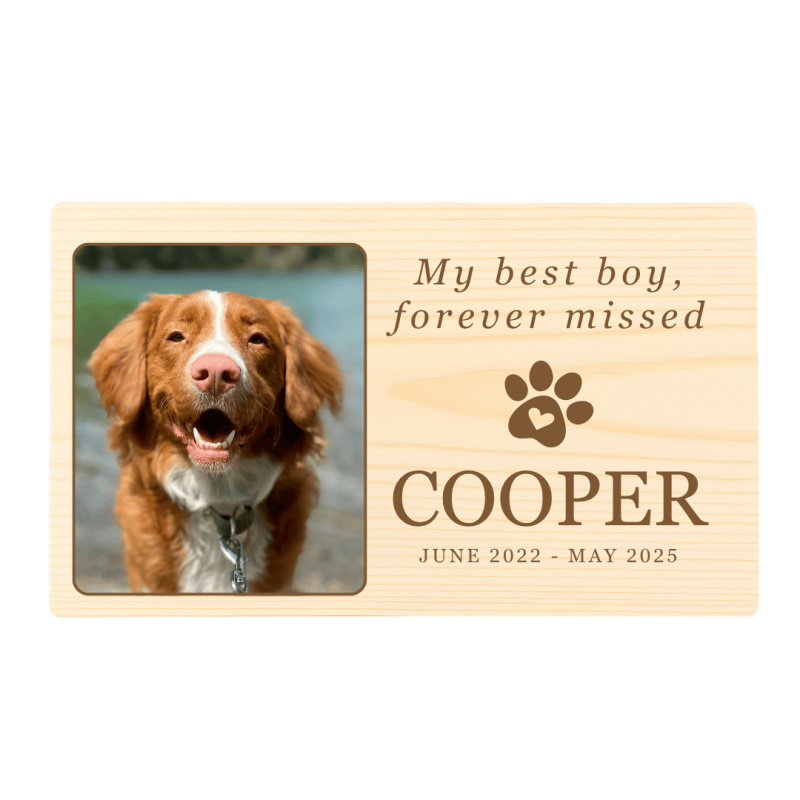 Urne funéraire pour chien en bois clair personnalisée​ avec photo – Coffret souvenir unique avec nom, dates & message