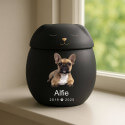 Personalisierte Keramik-Hundeurne mit Tierfigur-Deckel – Tierurne mit Foto, Name & Daten