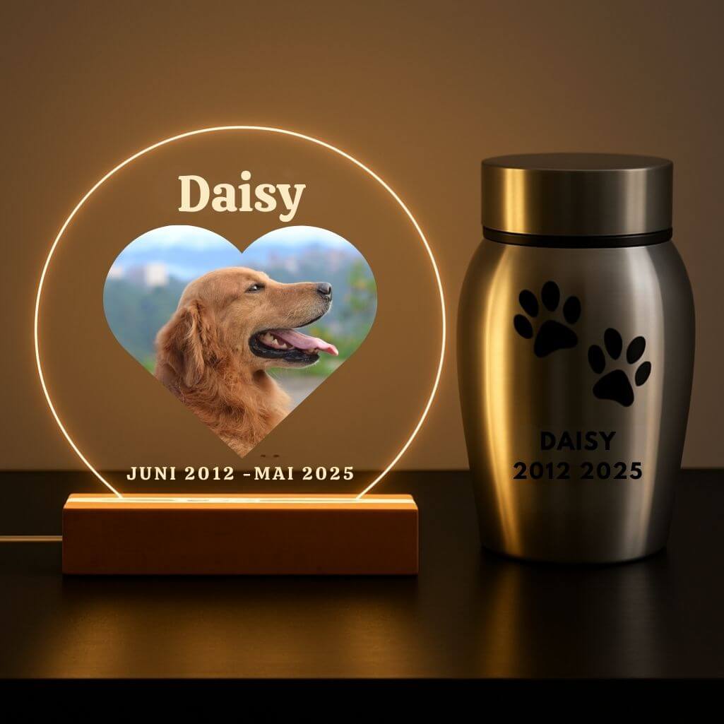 Personalisierte Gedenkleuchte mit Herz-Foto – Runde LED-Gedenktafel für Hunde aus Acryl mit graviertem Namen & Daten
